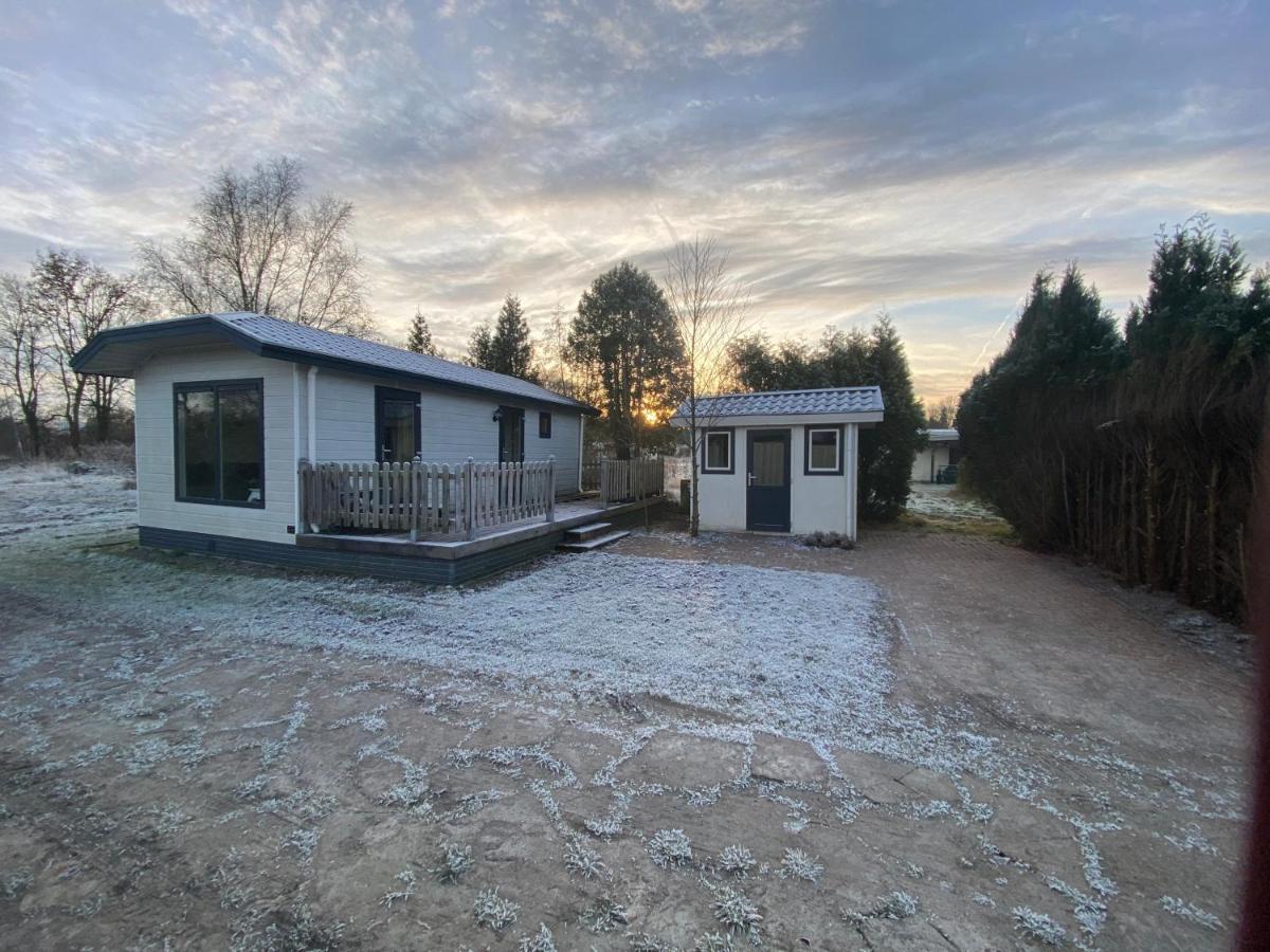 فيلا Anlooفي Gezellige Chalet In Bosrijke Omgeving المظهر الخارجي الصورة
